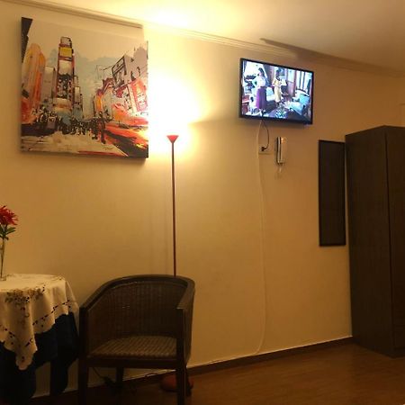 Hostal Lacroix Виня дел Мар Екстериор снимка
