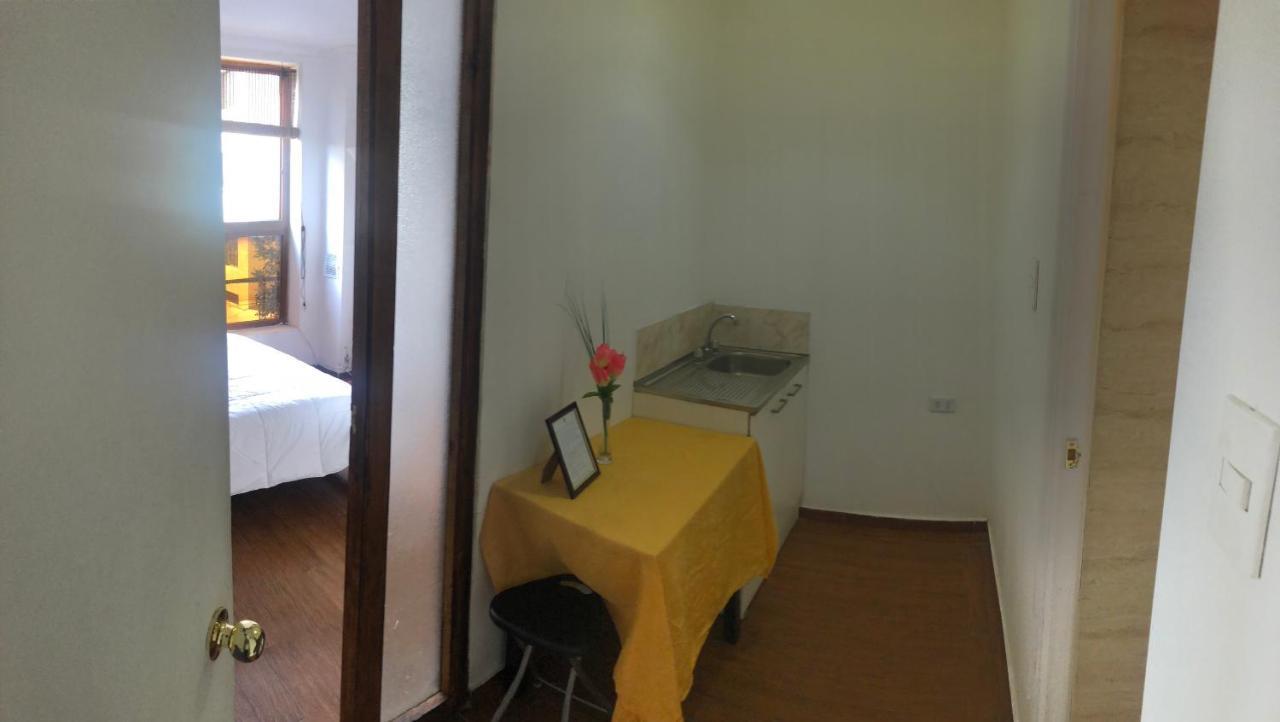 Hostal Lacroix Виня дел Мар Екстериор снимка