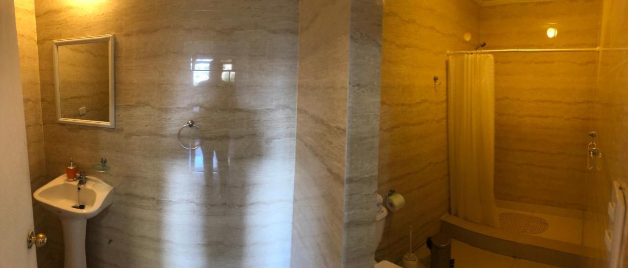 Hostal Lacroix Виня дел Мар Екстериор снимка